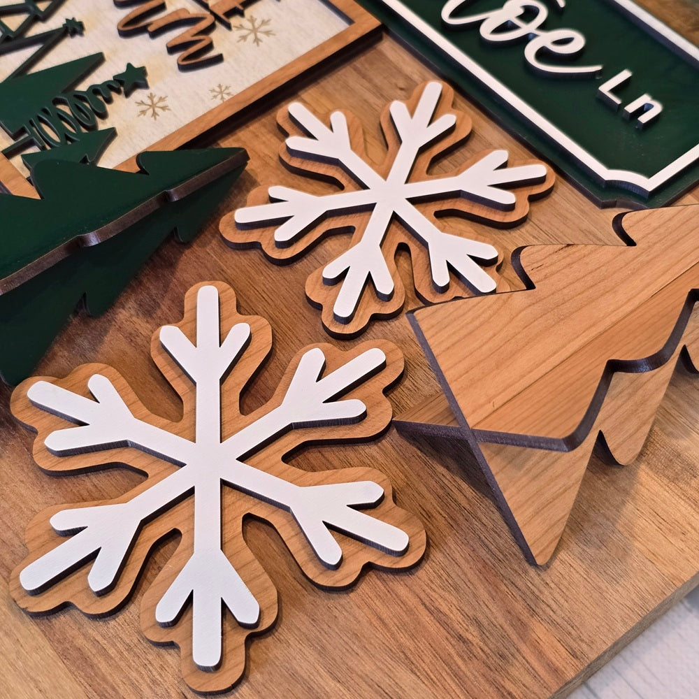 Mistletoe Tiered Tray Decor