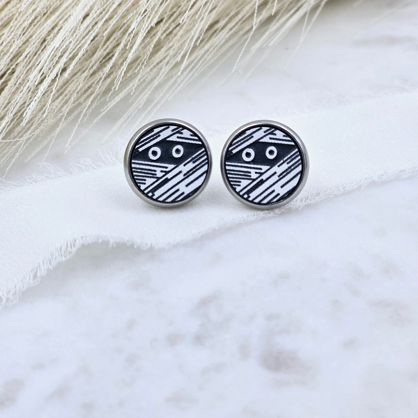 Peek-a-Boo Mummy Studs